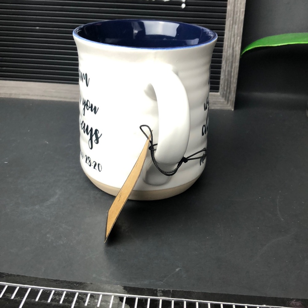 New “ I am with you always “ inspirational mug - Picture 4 of 8